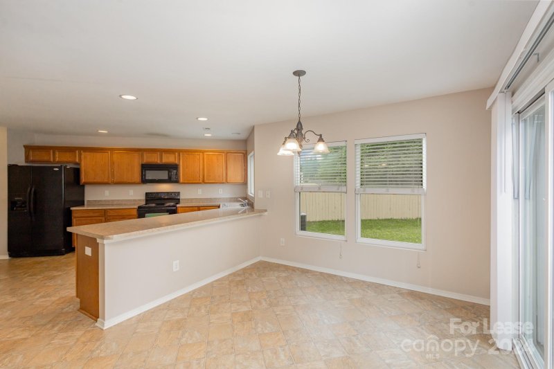 Property image 5 at 6442 Ridgeview Commons Drive, Charlotte, NC 28269