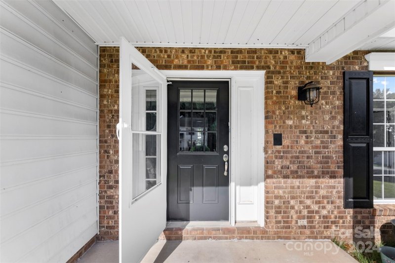 Property image 3 at 3516 Mallard Cove Court, Charlotte, NC 28269