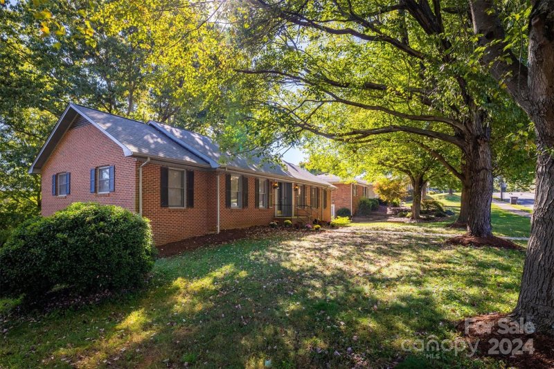 Property image 3 at 208 Knox Street, Statesville, NC 28677
