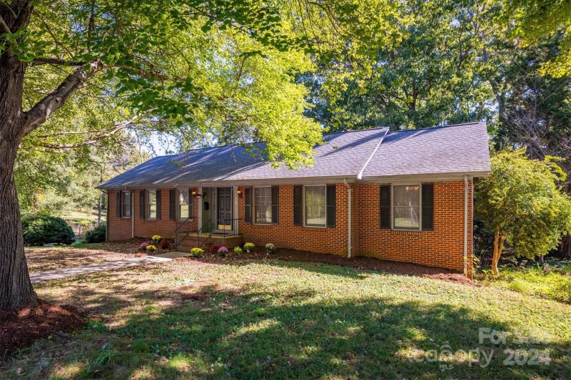 Property image 4 at 208 Knox Street, Statesville, NC 28677