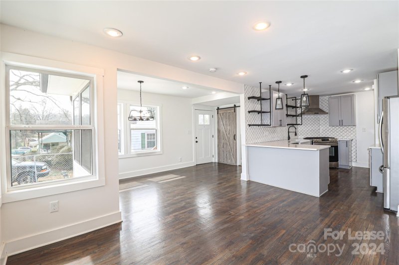 Property image 3 at 609 Seldon Drive, Charlotte, NC 28216