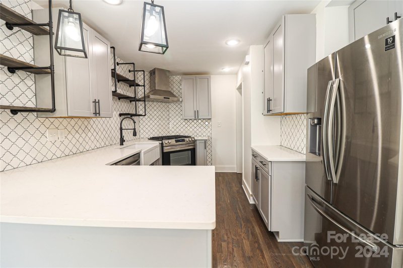 Property image 5 at 609 Seldon Drive, Charlotte, NC 28216