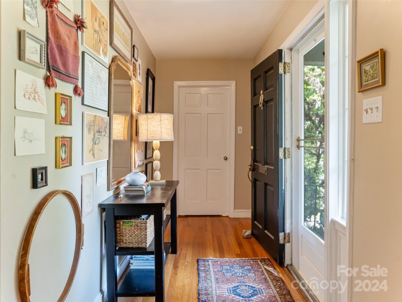 Property image 5 at 1 Amherst Road, Asheville, NC 28803