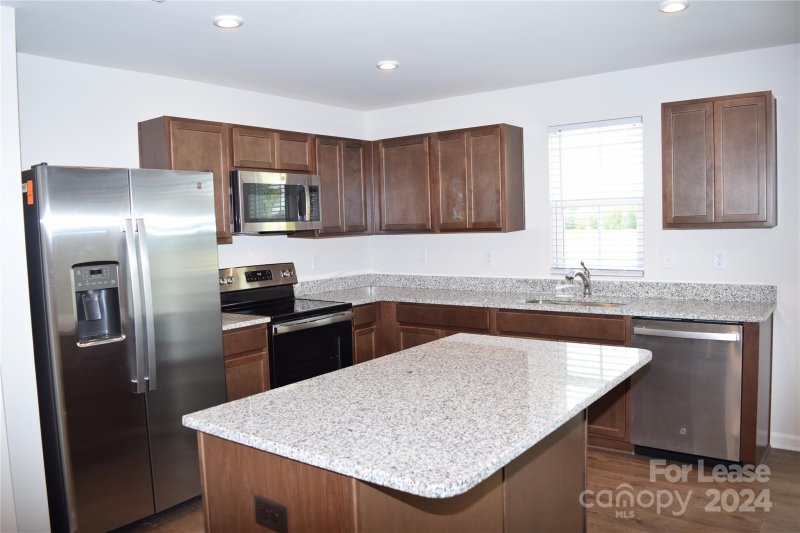 Property image 5 at 1530 39th Avenue Loop, Hickory, NC 28601