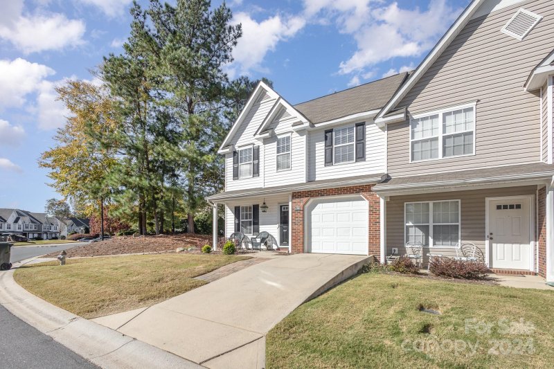 Property image 2 at 1390 Walnut Hill Drive, Rock Hill, SC 29732