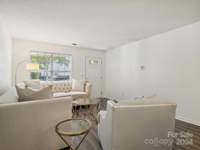 Property image 5 at 8010 Christmas Court, Charlotte, NC 28216