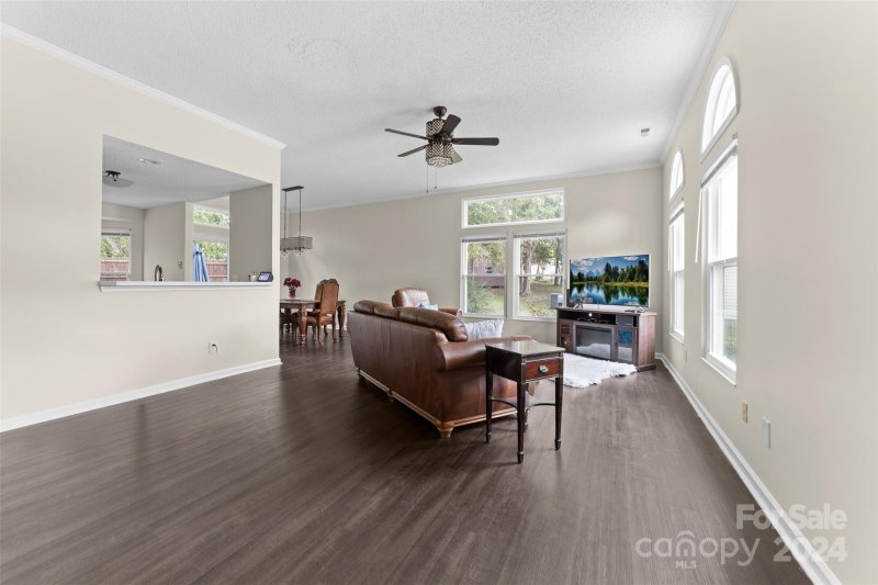 Property image 4 at 9201 Christina Marie Court, Charlotte, NC 28213