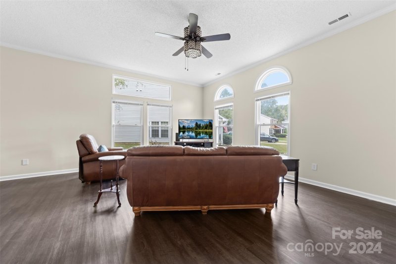 Property image 5 at 9201 Christina Marie Court, Charlotte, NC 28213