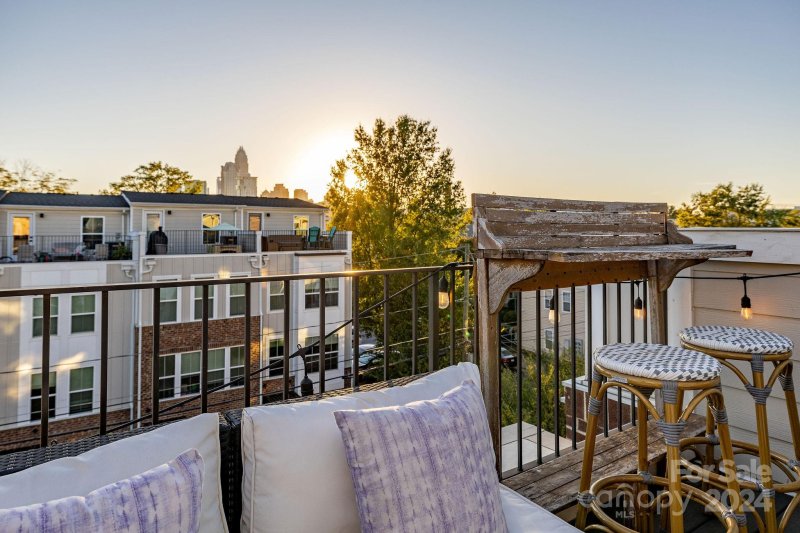 Property image 2 at 429 E 16th Street, Charlotte, NC 28206