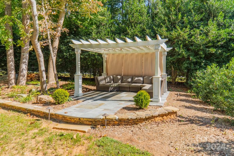 Property image 4 at 105 Alder Springs Lane, Mooresville, NC 28117