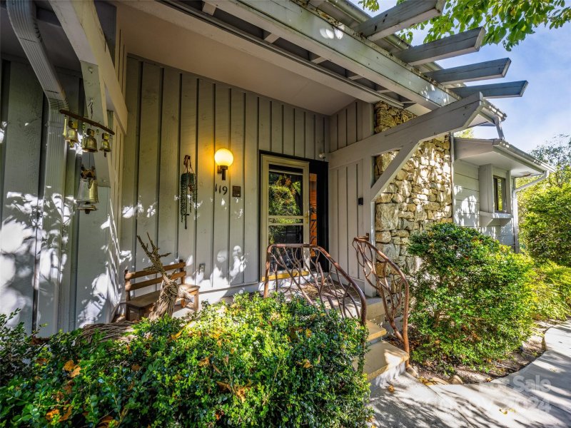 Property image 3 at 119 Woodbridge Drive, Laurel Park, NC 28739