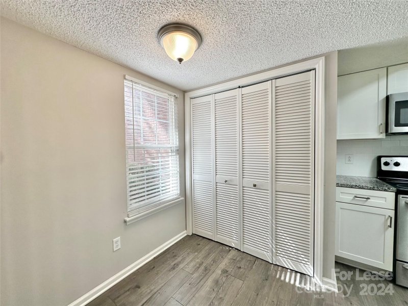 Property image 4 at 9415 Vicksburg Park Court, Charlotte, NC 28210