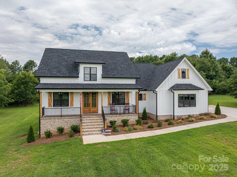 Dewey Beam Estates, Cherryville Community