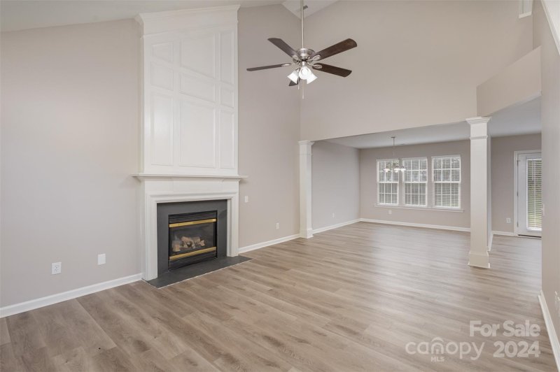 Property image 2 at 2828 Old Ironside Drive, Charlotte, NC 28213