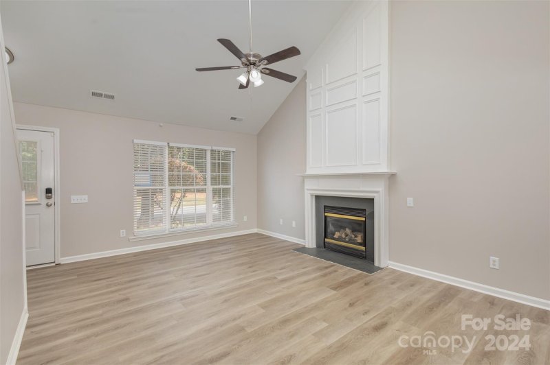 Property image 5 at 2828 Old Ironside Drive, Charlotte, NC 28213