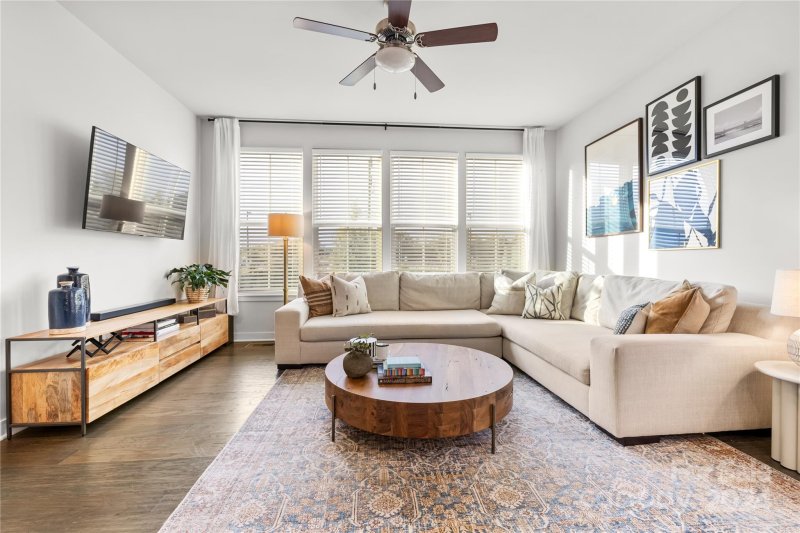 Property image 5 at 280 Parkwood Avenue, Charlotte, NC 28206