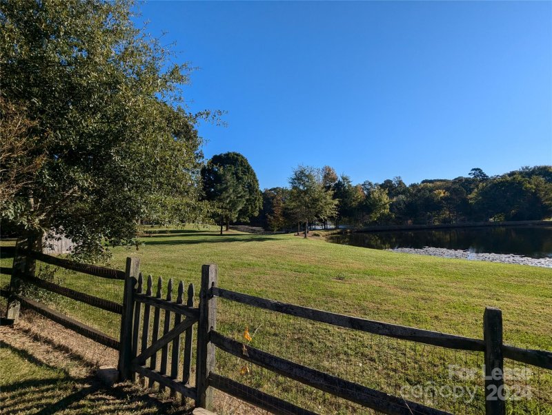 Property image 3 at 3918 Canterbrook Drive, Charlotte, NC 28269