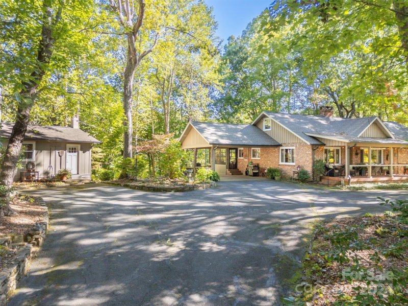 Property image 3 at 601 E Park Drive, Tryon, NC 28782