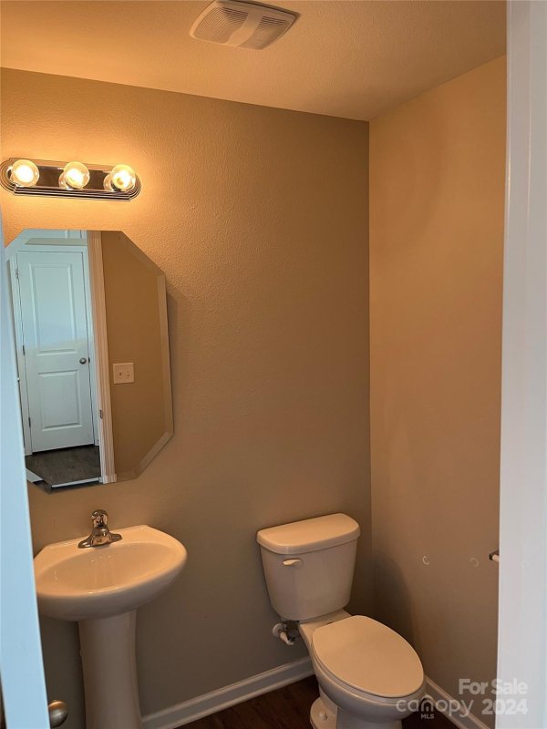 Property image 4 at 1947 Windy Willow Lane, Dallas, NC 28034