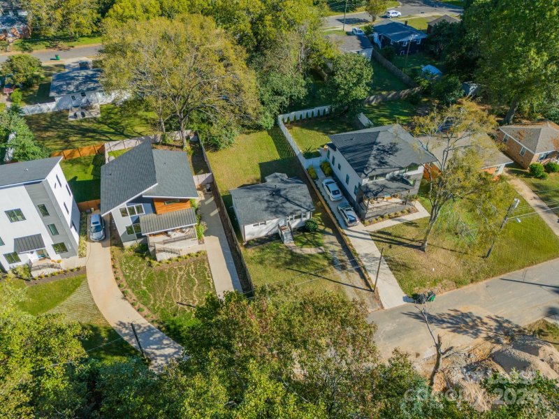 Property image 3 at 1936 St Mark Street, Charlotte, NC 28216