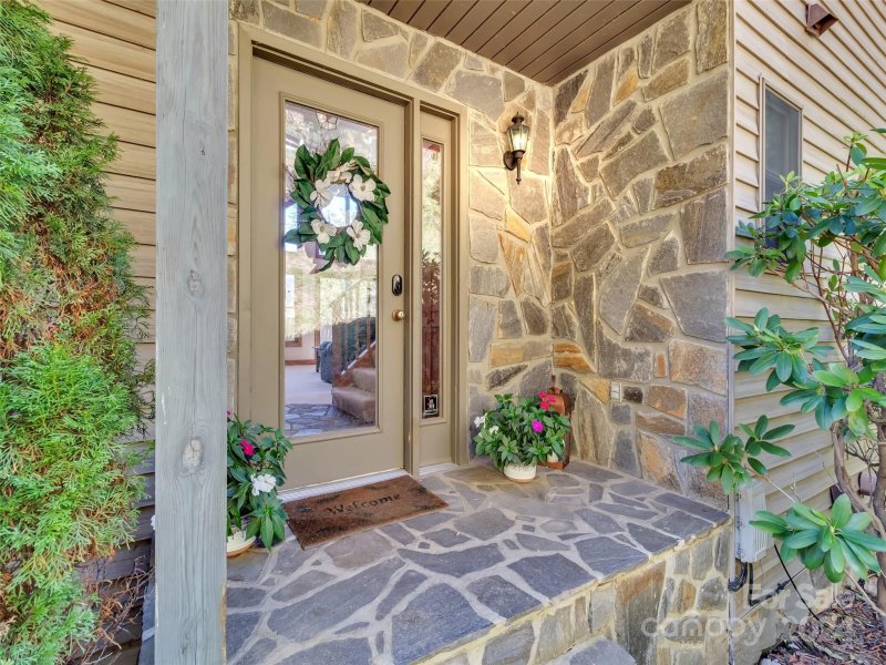 Property image 3 at 375 Grandview Cliff Heights, Maggie Valley, NC 28751