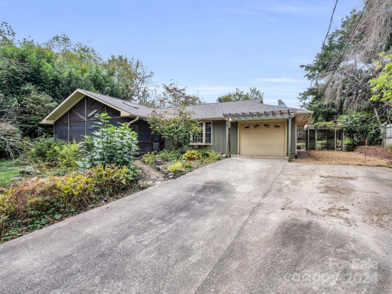 Property image 2 at 134 Grove Street, Brevard, NC 28712