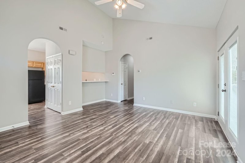 Property image 3 at 6316 Derryfield Drive, Charlotte, NC 28213