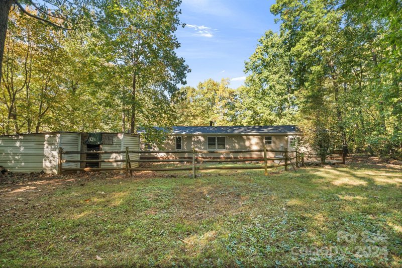 Property image 3 at 5027 Sierra Drive, Maiden, NC 28650