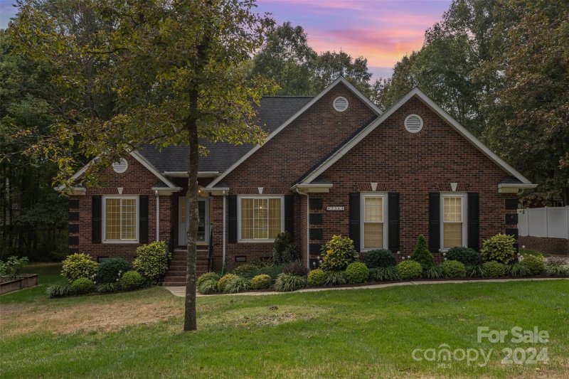 Property image 2 at 2364 Mill House Lane, Matthews, NC 28104