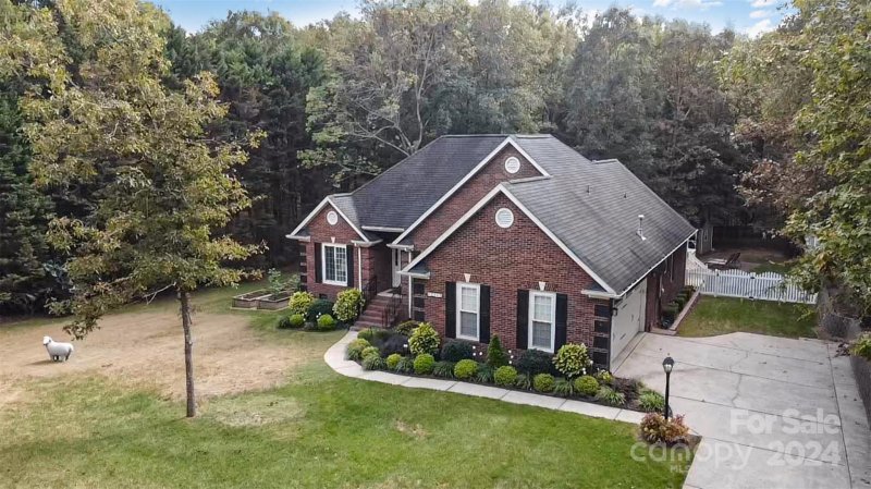 Property image 4 at 2364 Mill House Lane, Matthews, NC 28104