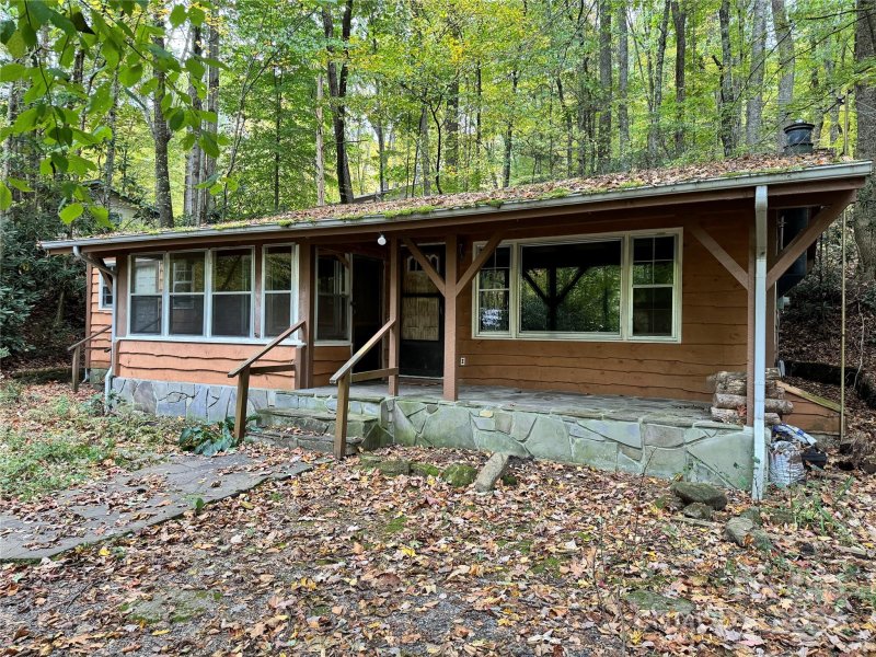 Property image 3 at 31 Poplar Lane, Maggie Valley, NC 28751