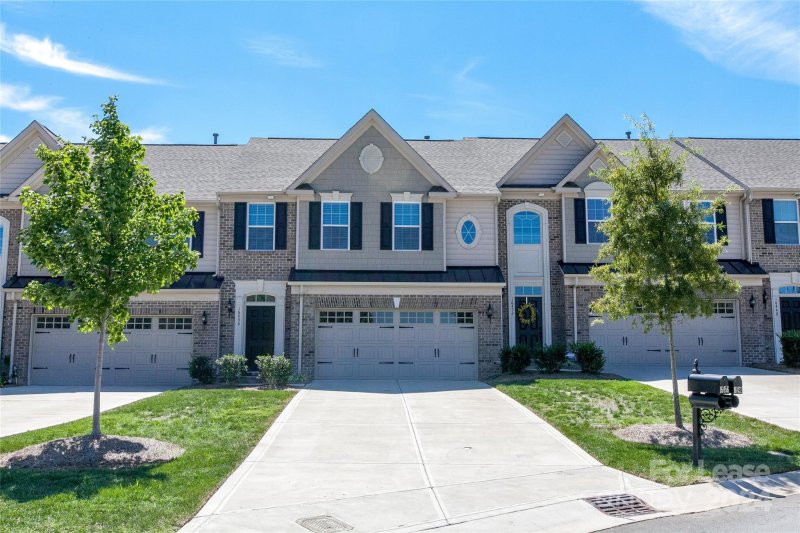 16456 Hawfield Woods Lane