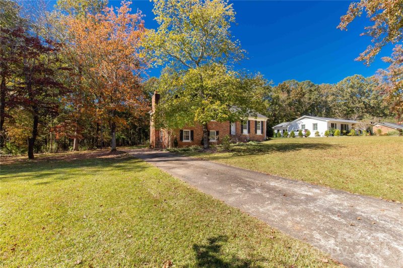 Property image 2 at 1801 Havenwood Drive, Lancaster, SC 29720