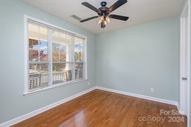 Property image 3 at 122 Tulip Drive, Mooresville, NC 28117