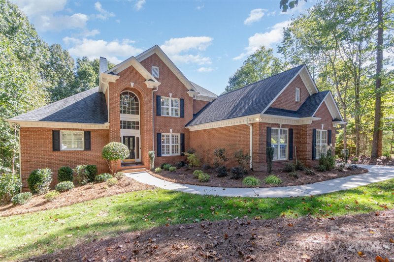 Property image 2 at 117 Shavender Drive, Mooresville, NC 28117