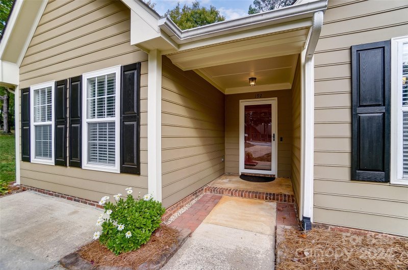 Property image 2 at 192 Valleybrook Drive, Denver, NC 28037