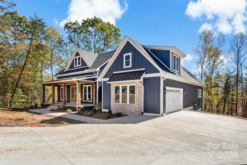 Property image 4 at 143 Sunny Morning Court, Hendersonville, NC 28792