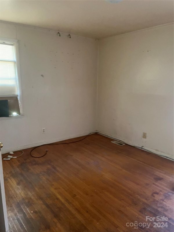 Property image 4 at 1815 Newcastle Street, Charlotte, NC 28216