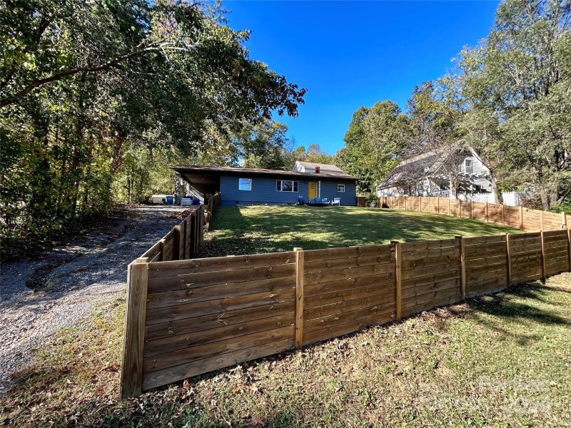 Property image 4 at 299 Northeast Avenue, Swannanoa, NC 28778