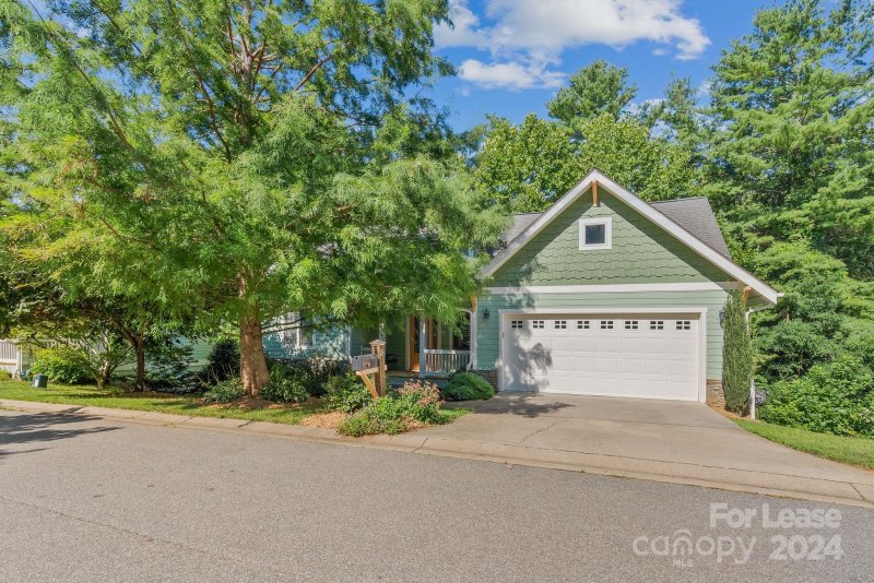 Property image 2 at 18 Oakhaven Terrace, Asheville, NC 28803