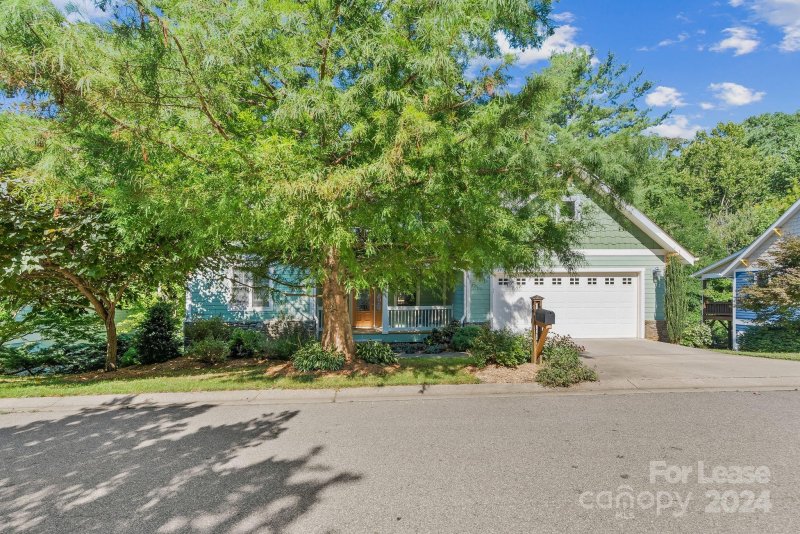 Property image 3 at 18 Oakhaven Terrace, Asheville, NC 28803