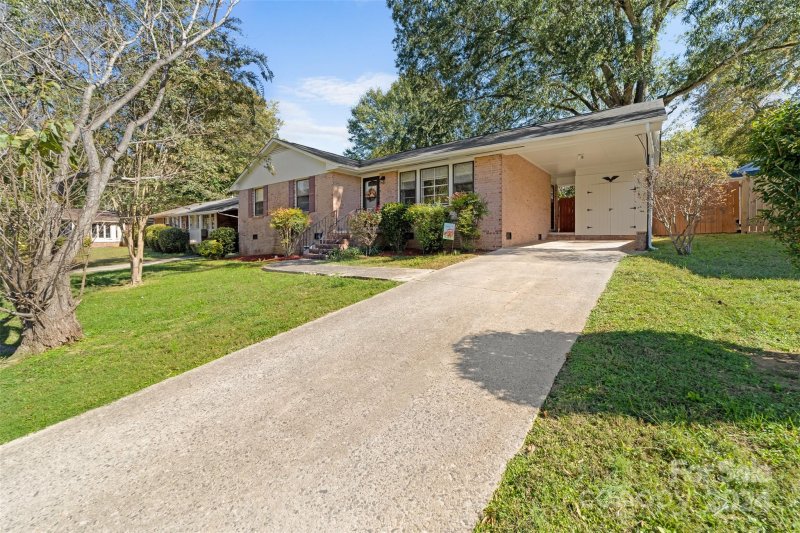 Property image 2 at 1418 Fern Forest Drive, Gastonia, NC 28054