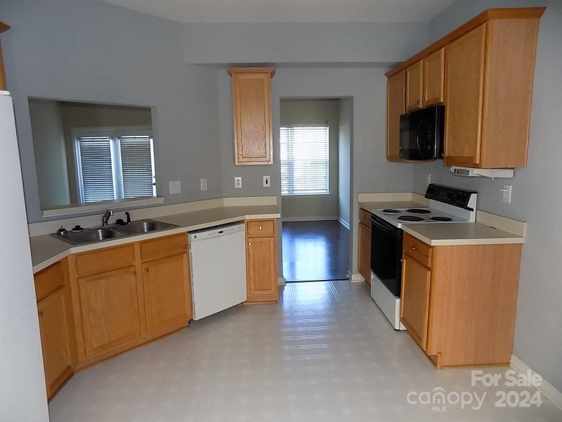 Property image 5 of 141 Rock Ridge Lane in Riverfront, Mount Holly, NC 28120