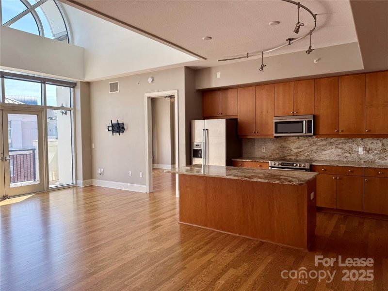 Property image 2 at 4620 Piedmont Row Drive, Charlotte, NC 28210