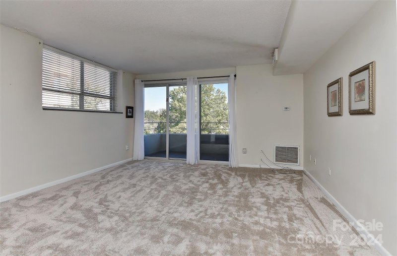 Property image 4 at 1300 Reece Road, Charlotte, NC 28209