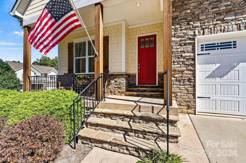 Property image 5 at 1203 39th Avenue, Hickory, NC 28601