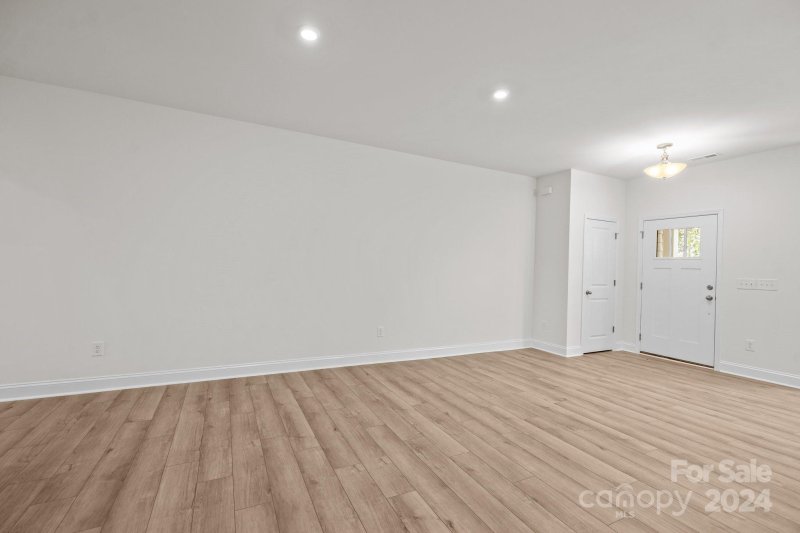 Property image 4 at 2021 Near Point Road, Charlotte, NC 28208