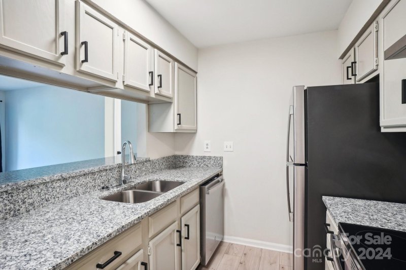 Property image 4 at 9623 Vinca Circle, Charlotte, NC 28213