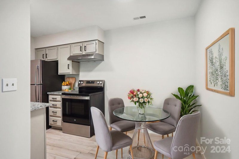 Property image 5 at 9623 Vinca Circle, Charlotte, NC 28213