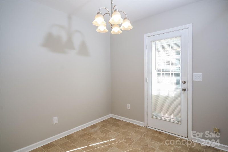 Property image 4 at 1303 Crandon Drive, Charlotte, NC 28216
